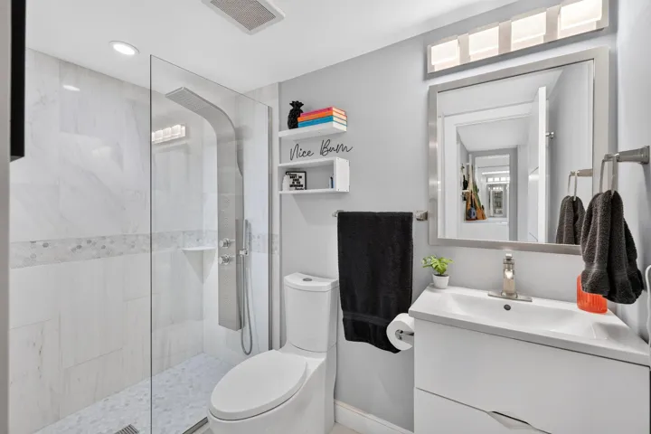 24 Guest Bath