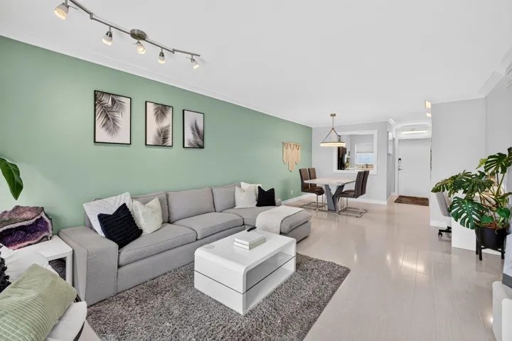 1 Living Dining