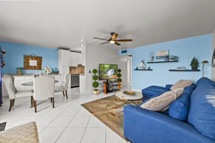 08 Living room 06