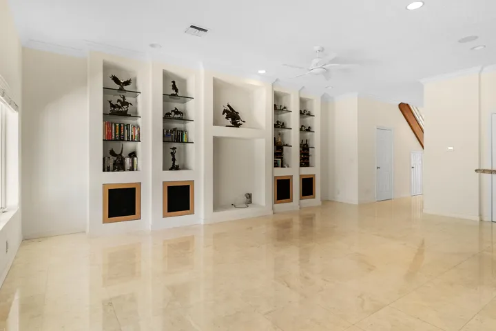 7_hd-4517 ne 21st ave apt 4 -7