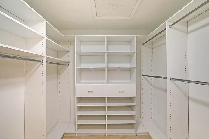 Custom Walk-In Closet