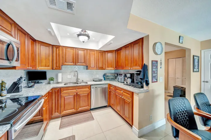 Kitchen 5