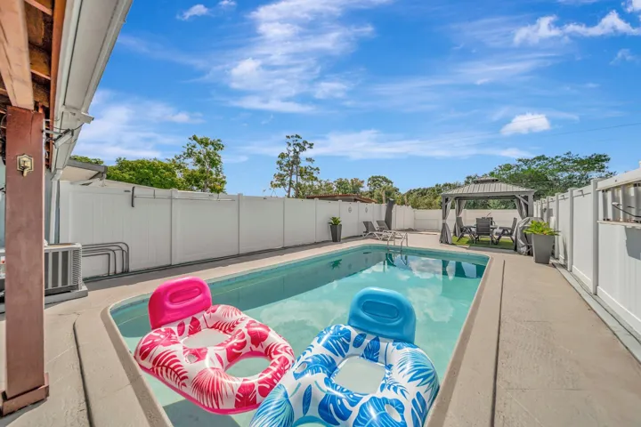 Pool 5
