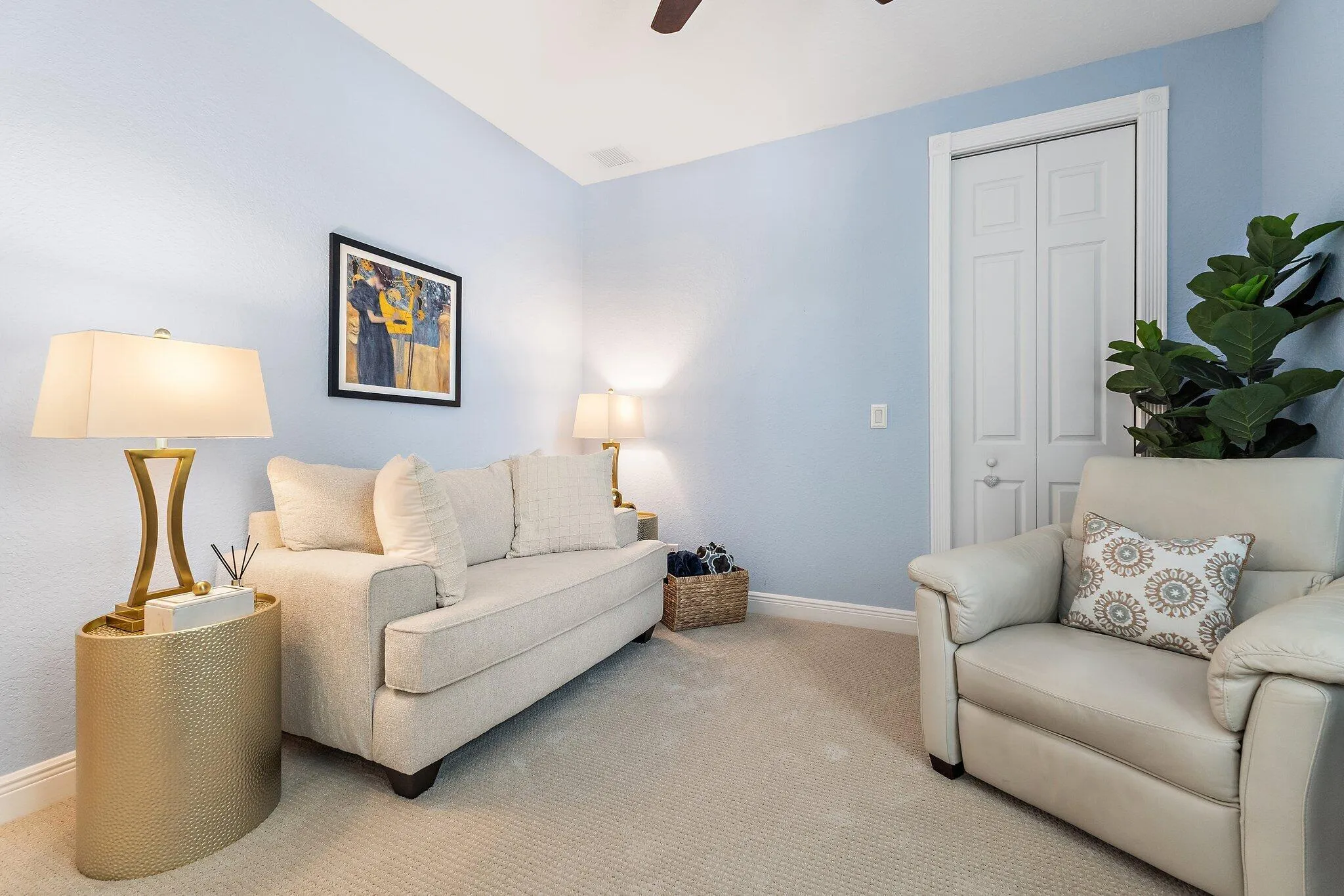 Guest Room 1