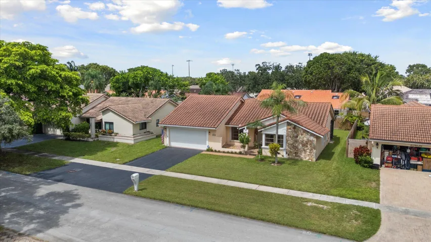 44-10407 NW 7th St, Plantation-44