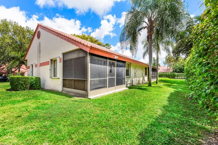 Exterior/Backyard Area