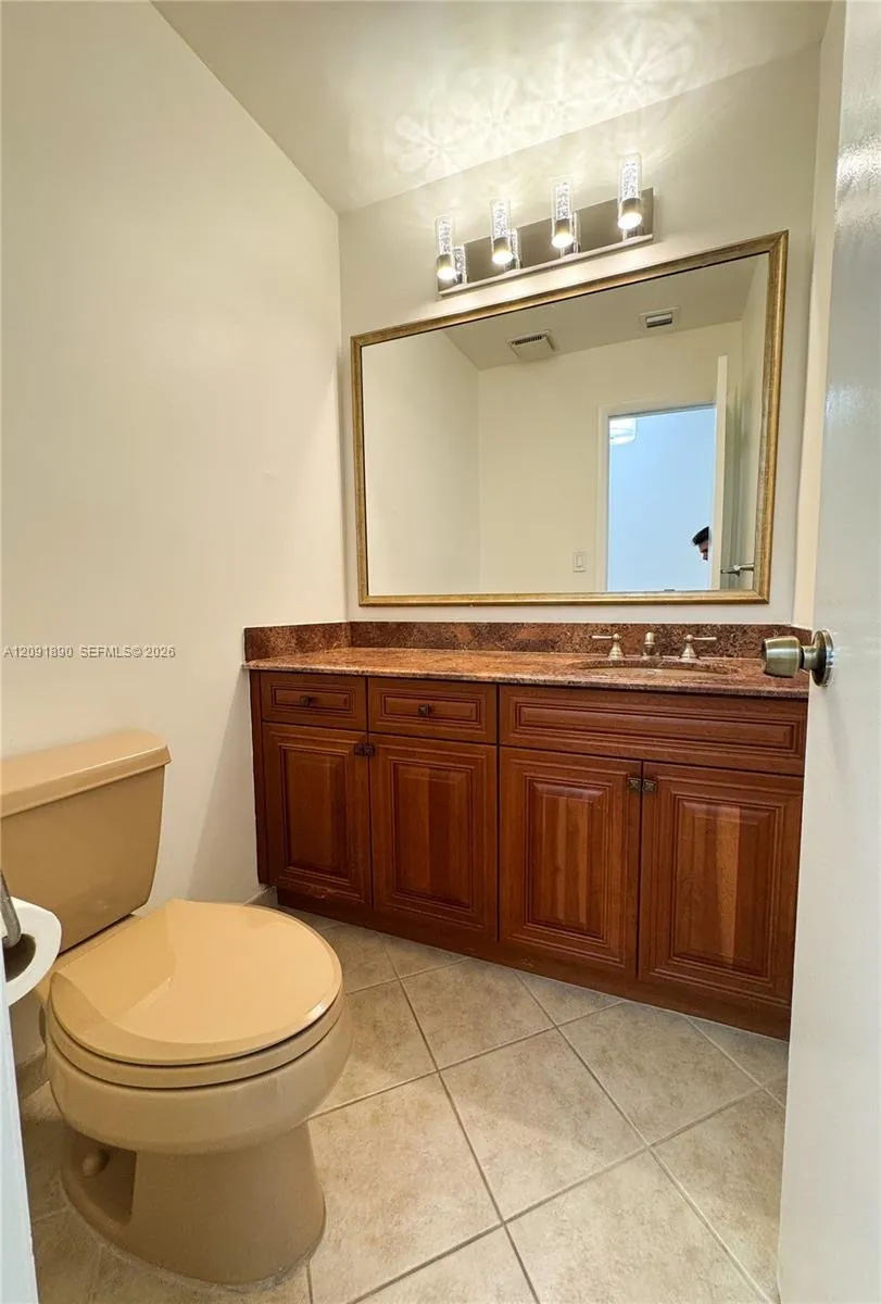 Powder room