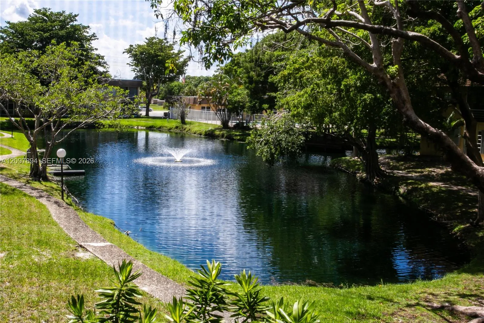 LOVELY WATER W/STROLLING PATH AND FOUNTAIN