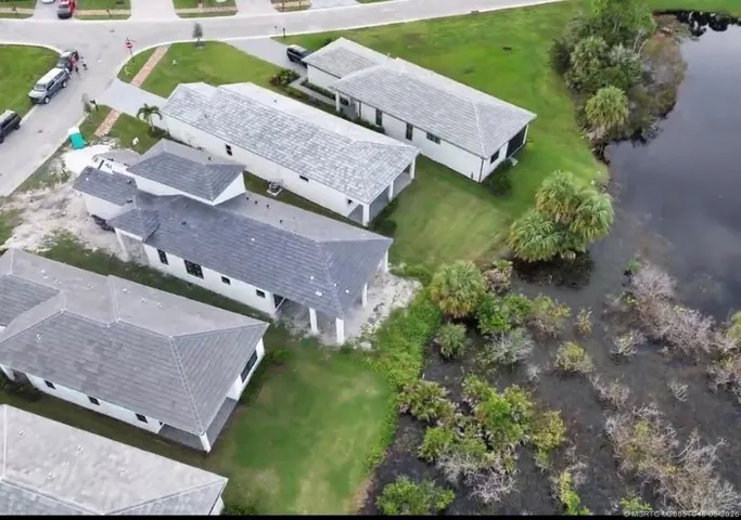 Photo 33