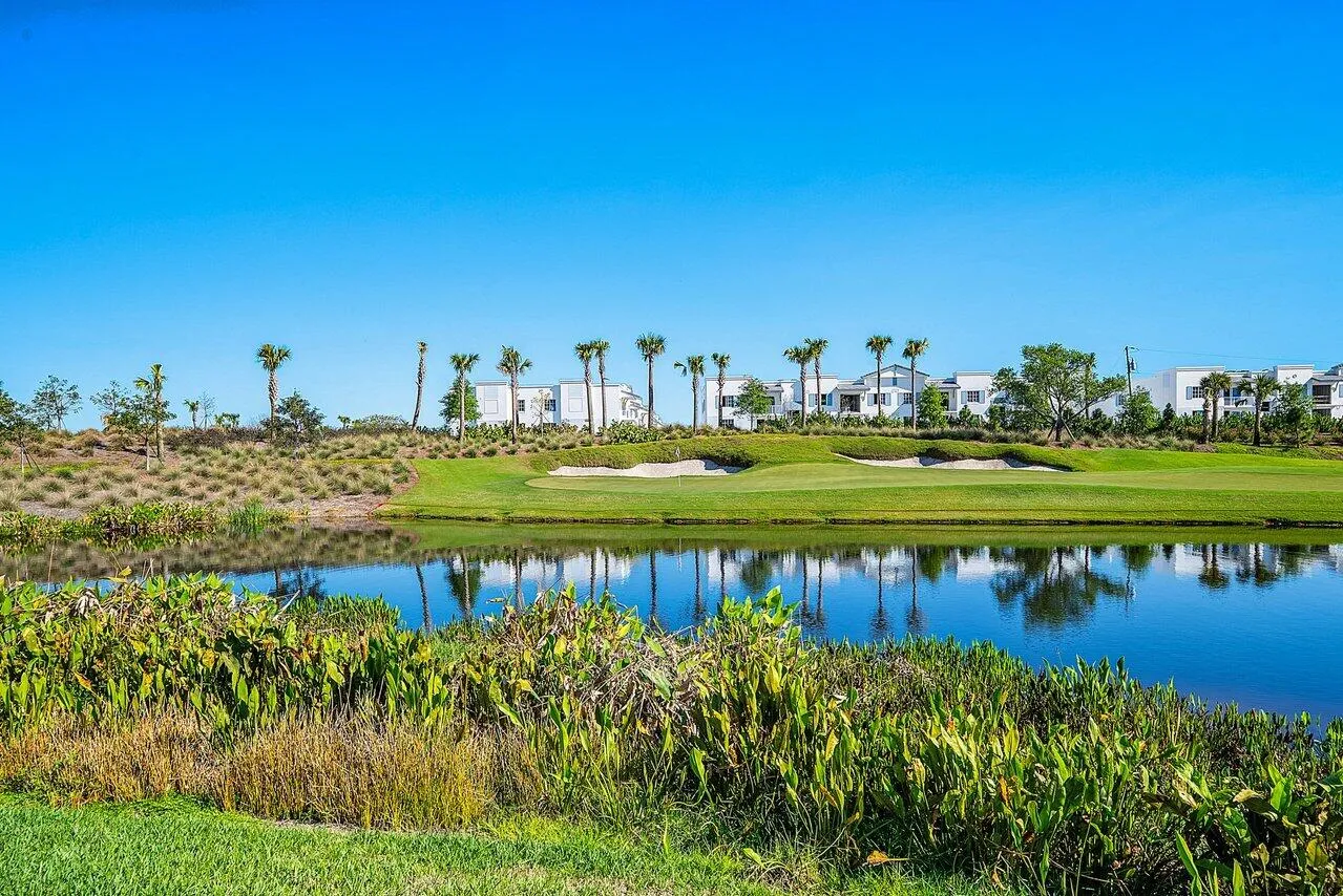 lake view & golf