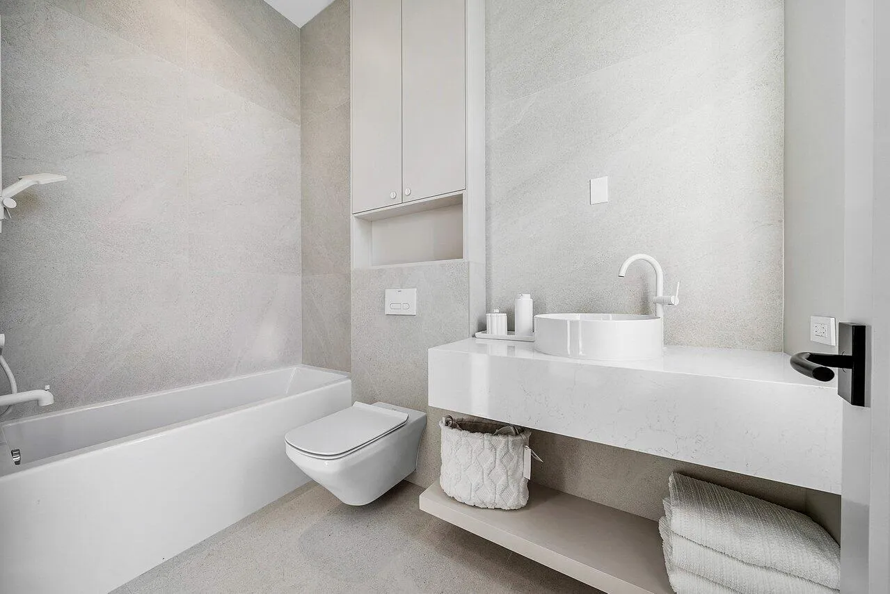 guest bathroom 2
