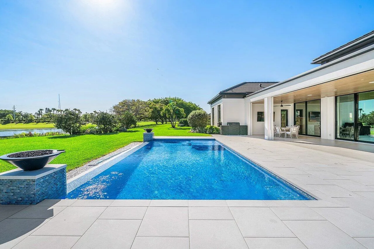 pool & golf view