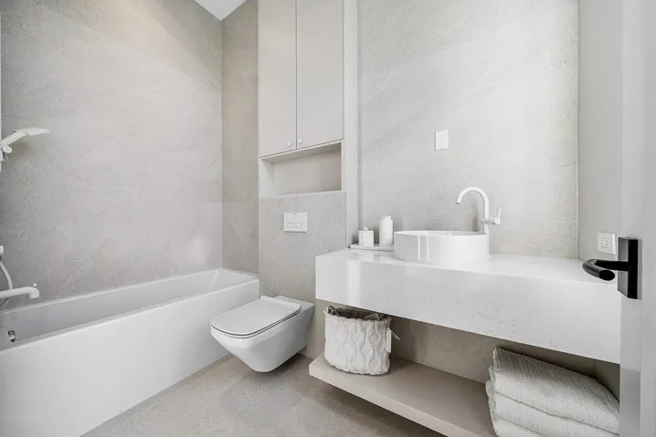guest bathroom 2