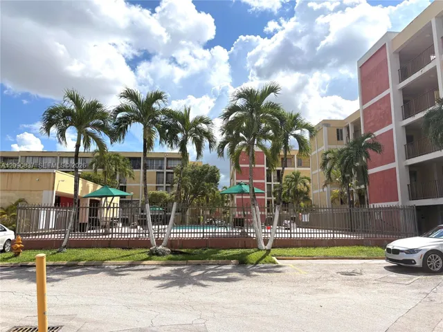 Condo Pool