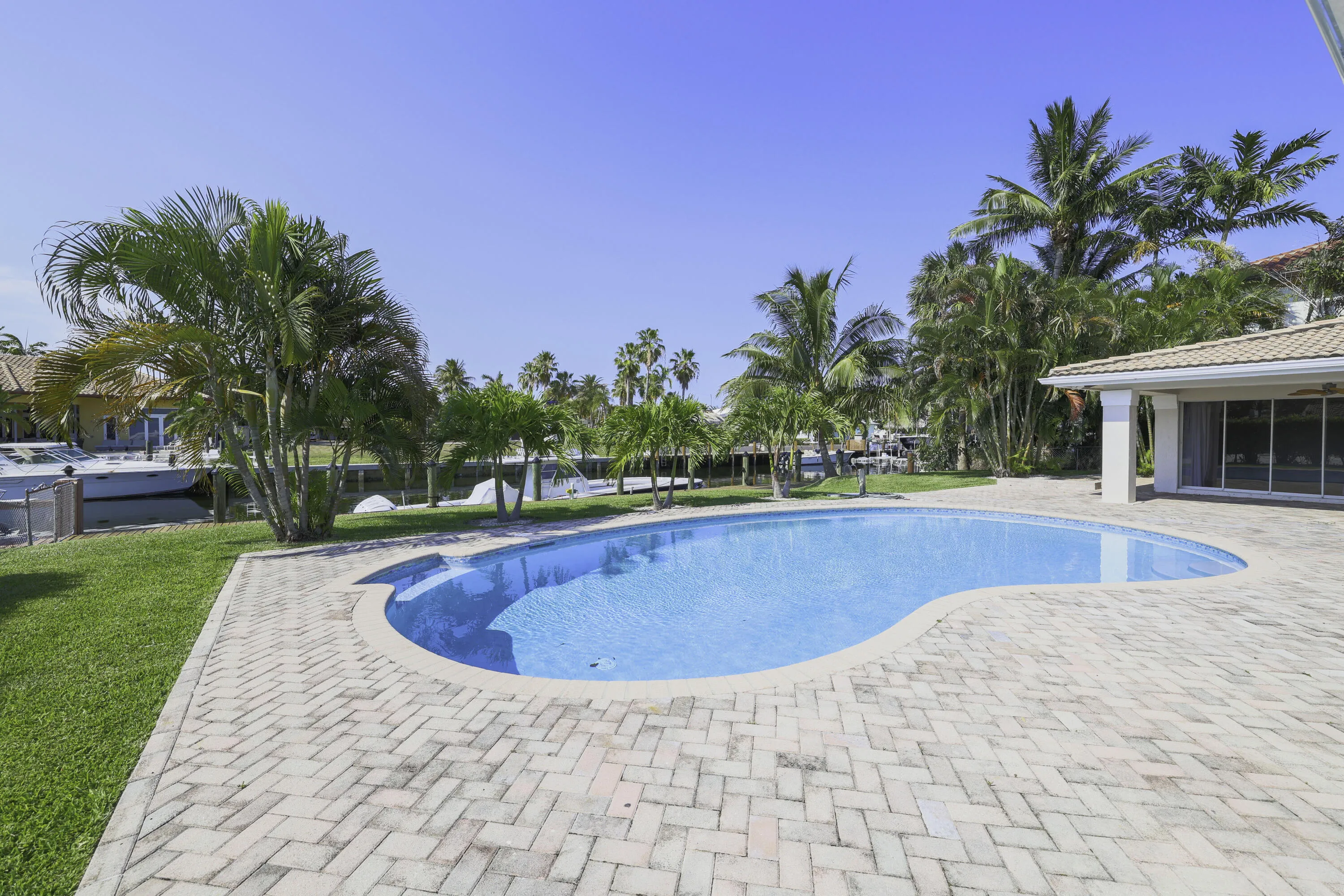 2265 NE 24th St - 39