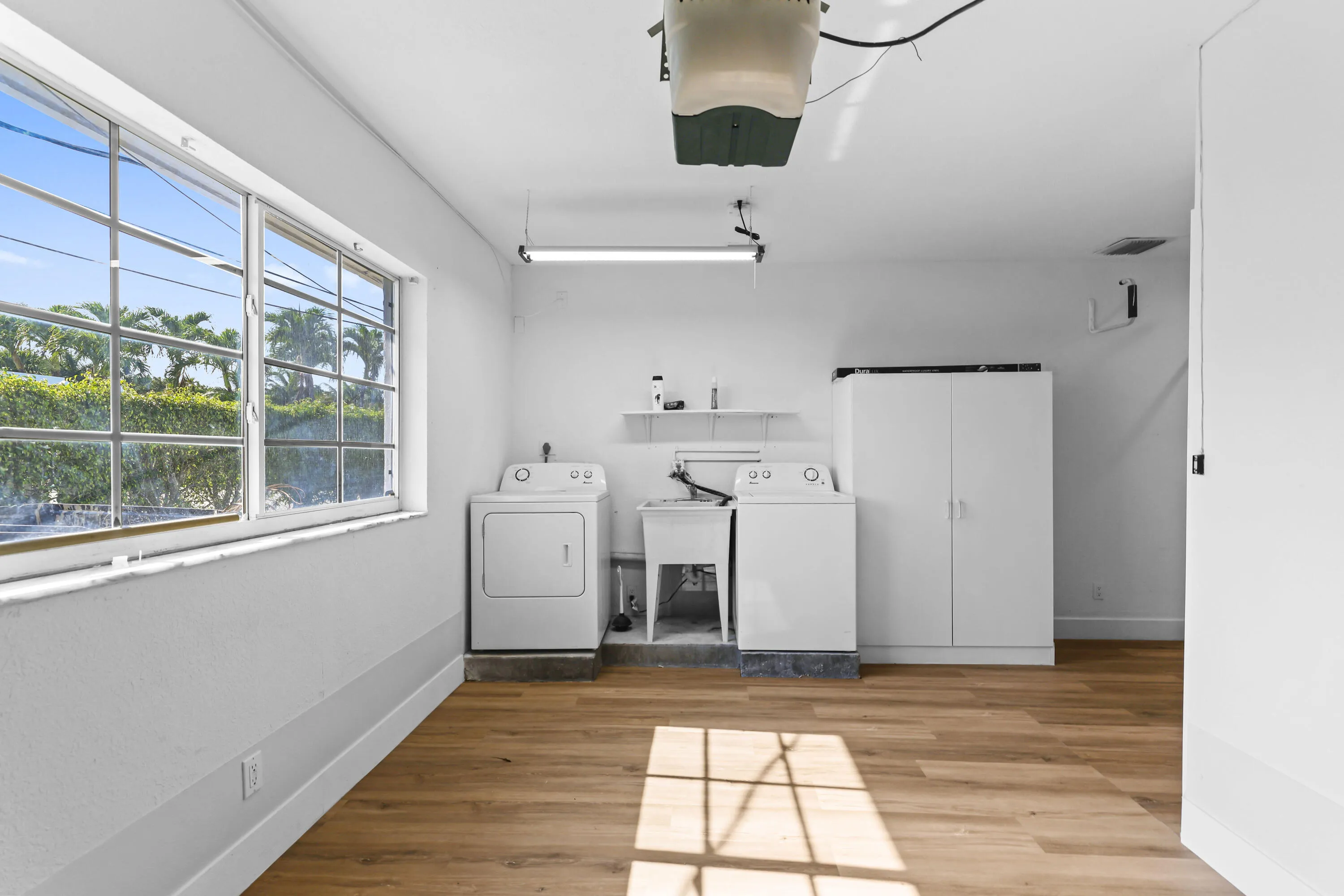 2265 NE 24th St - 37