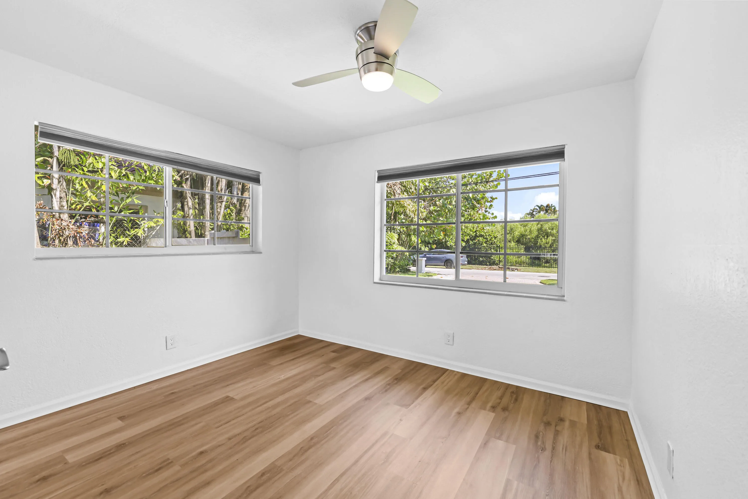 2265 NE 24th St - 23