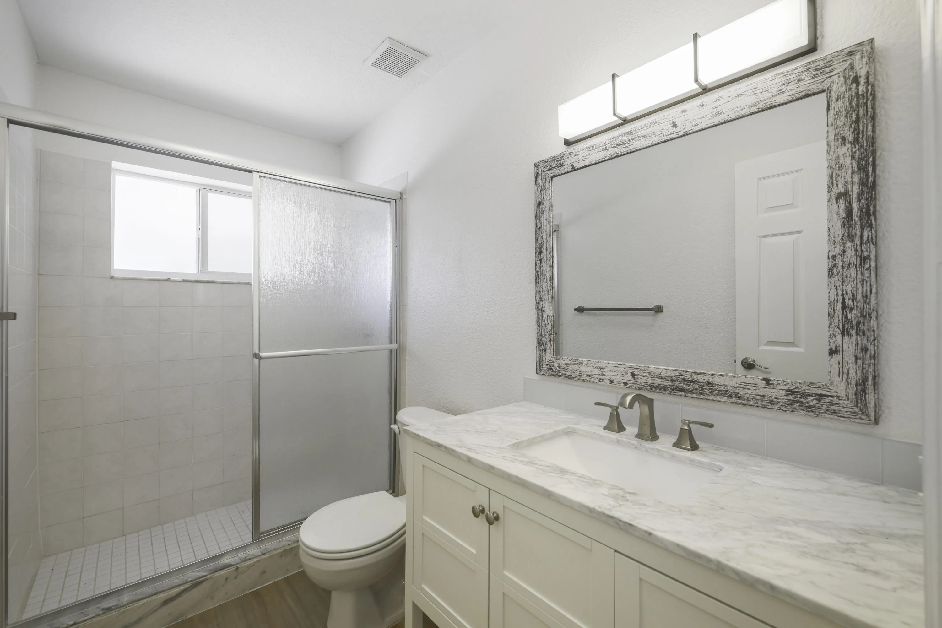 2265 NE 24th St - 20
