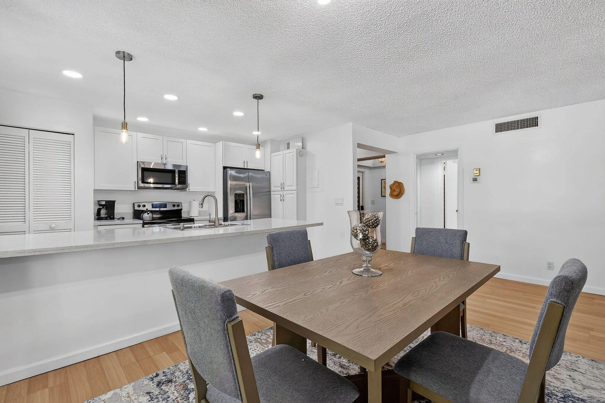 407BrackenwoodLnS(16)