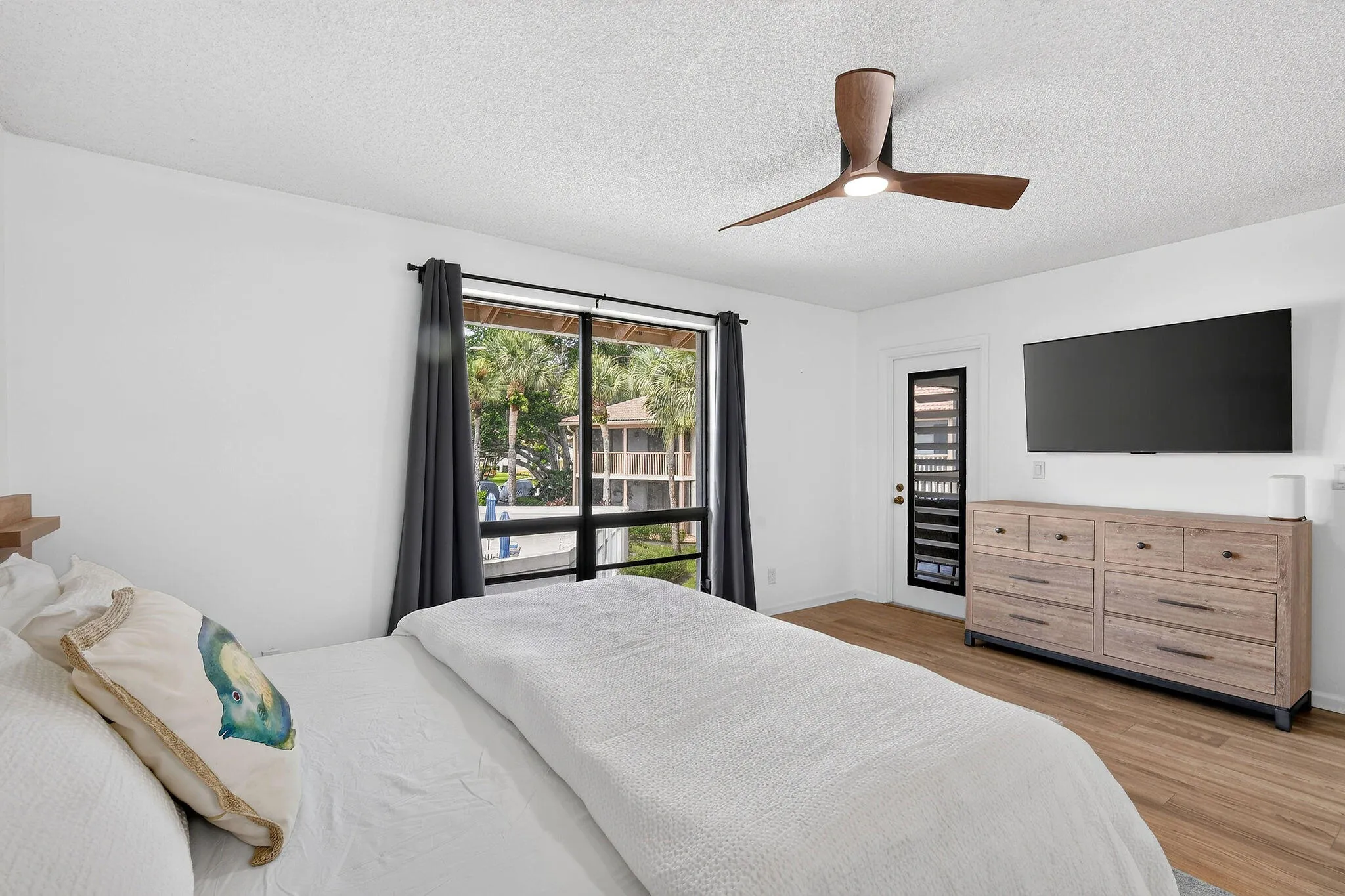 407BrackenwoodLnS(26)