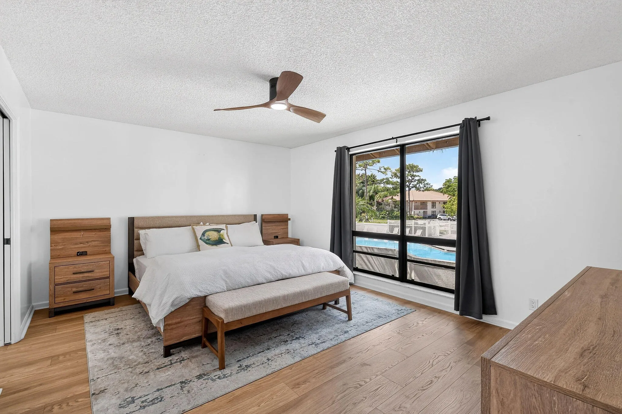 407BrackenwoodLnS(24)
