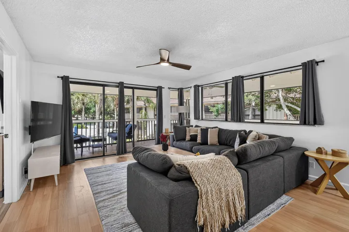 407BrackenwoodLnS(9)
