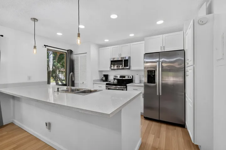407BrackenwoodLnS(18)
