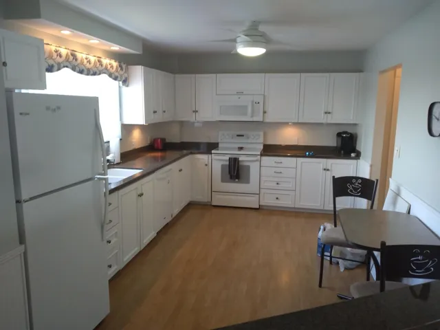 Generous Kitchen space and cabinets