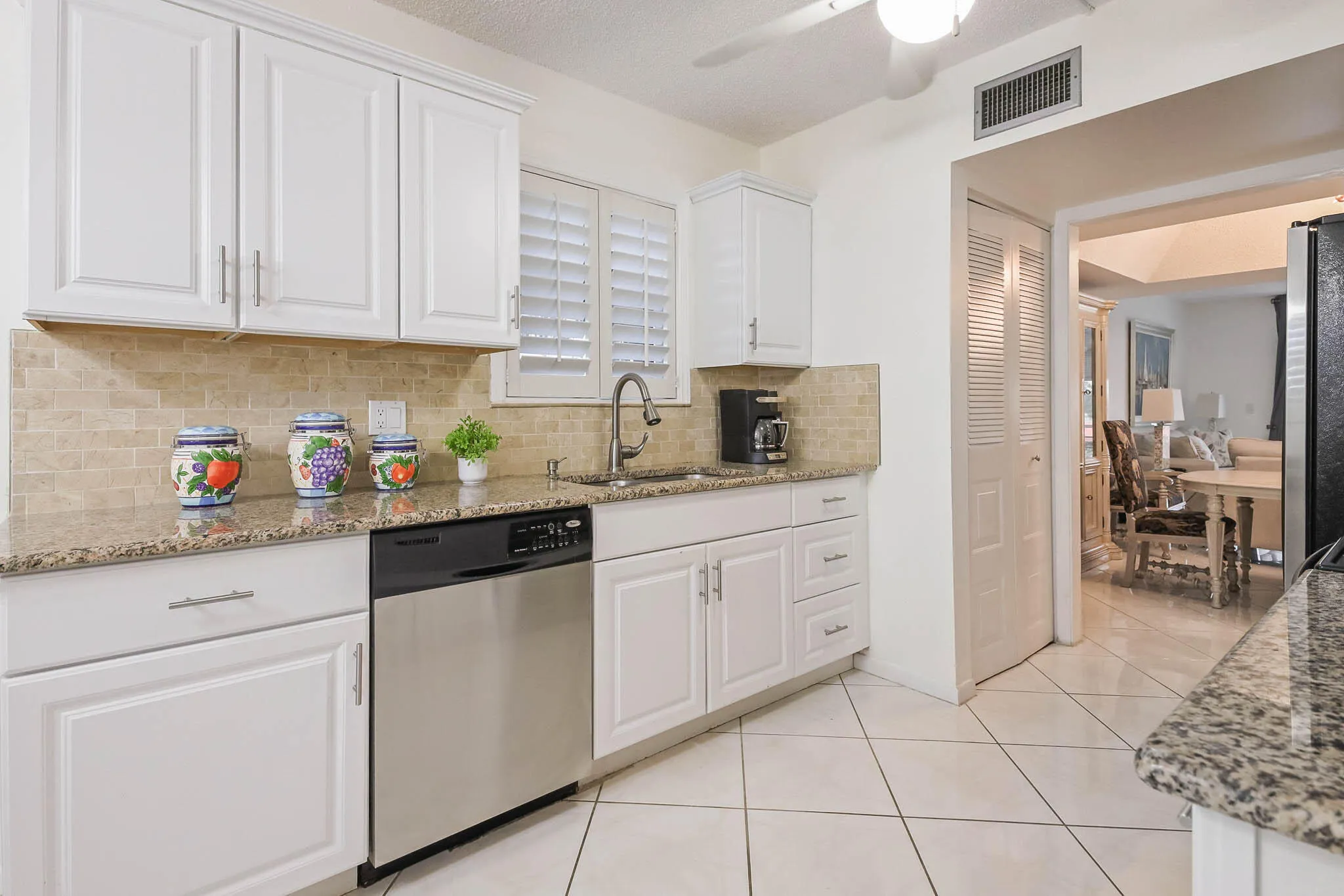 KITCHEN WITH WINDOW