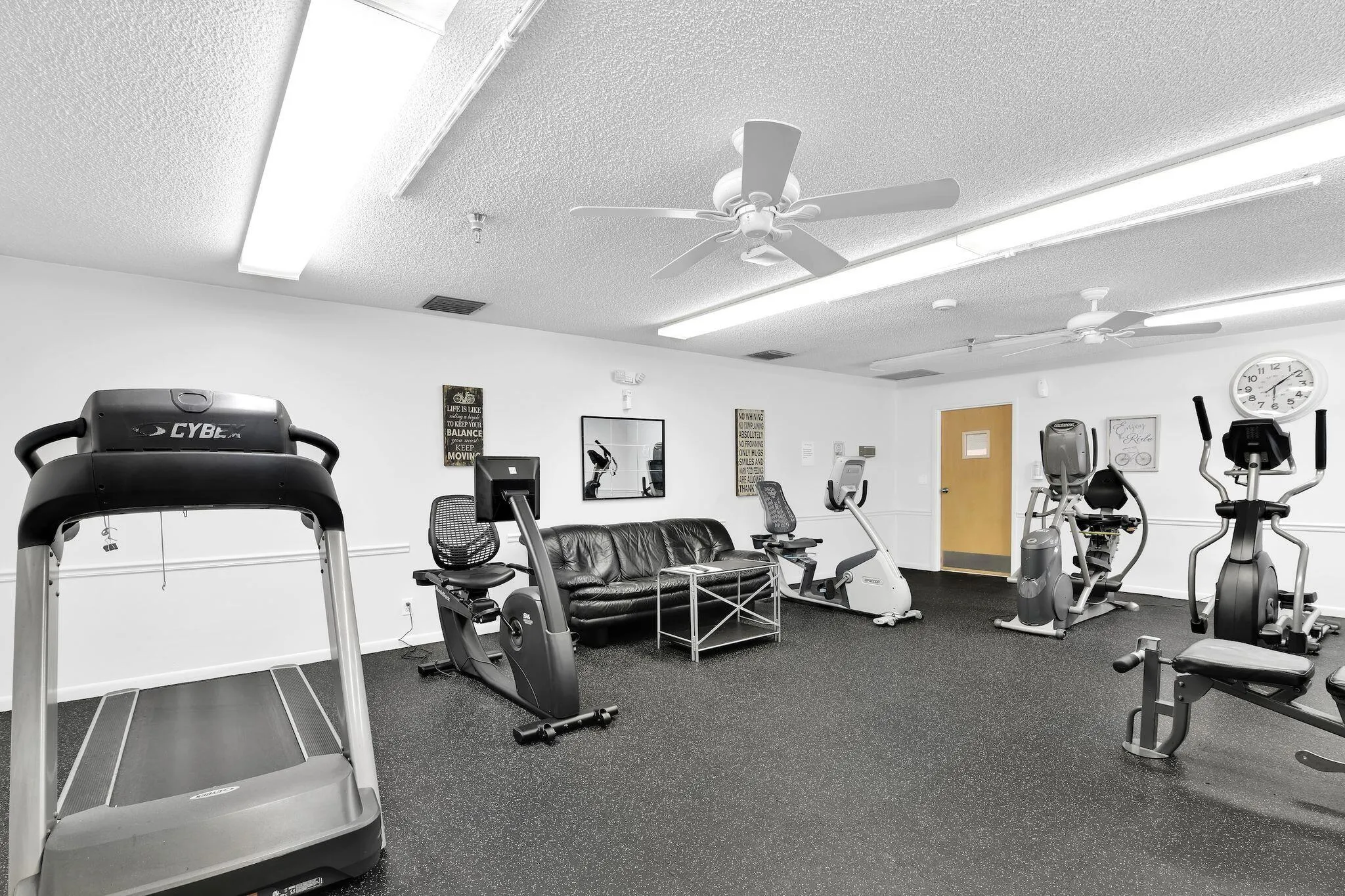 8955 Club Gym