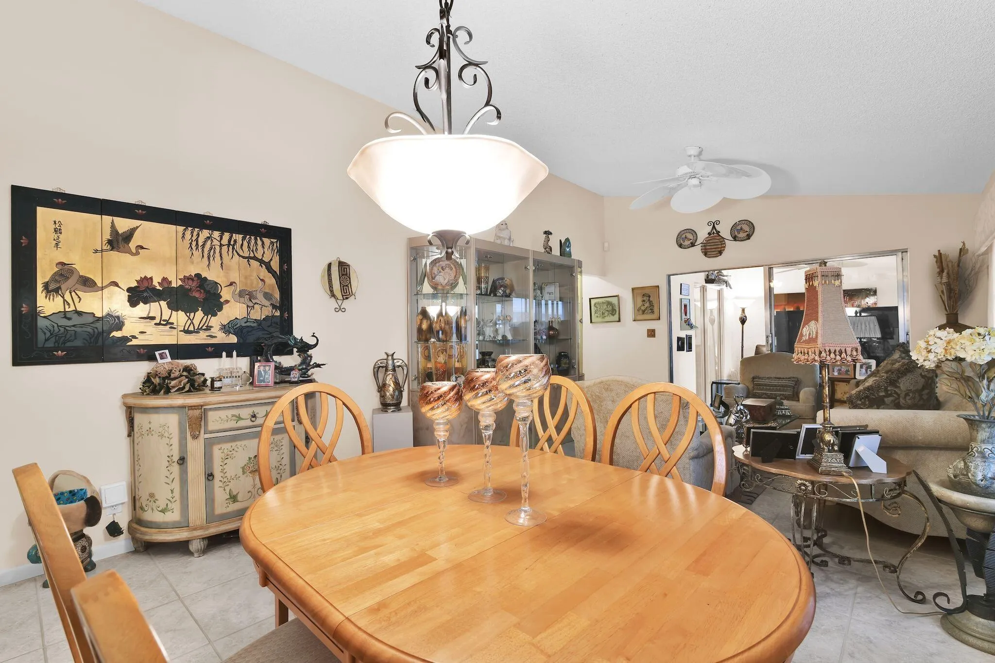 8955 Seascape Ln Living and dining T