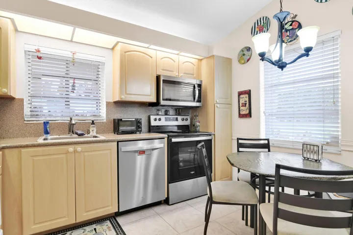 Eat in Kitchen