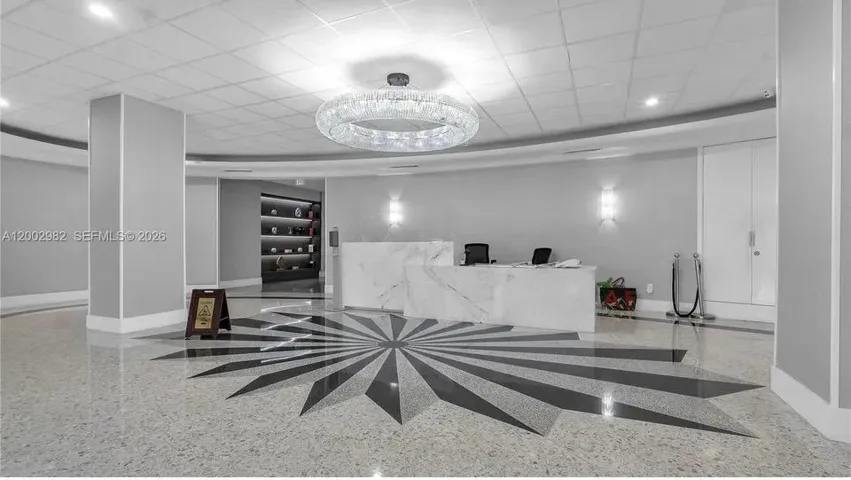 Lobby Receptionist