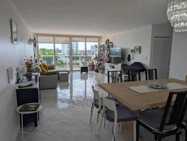 Dining/Living​​‌​​​​‌​​‌‌​‌‌​​​‌‌​‌​‌​‌​​​‌​​ Room
