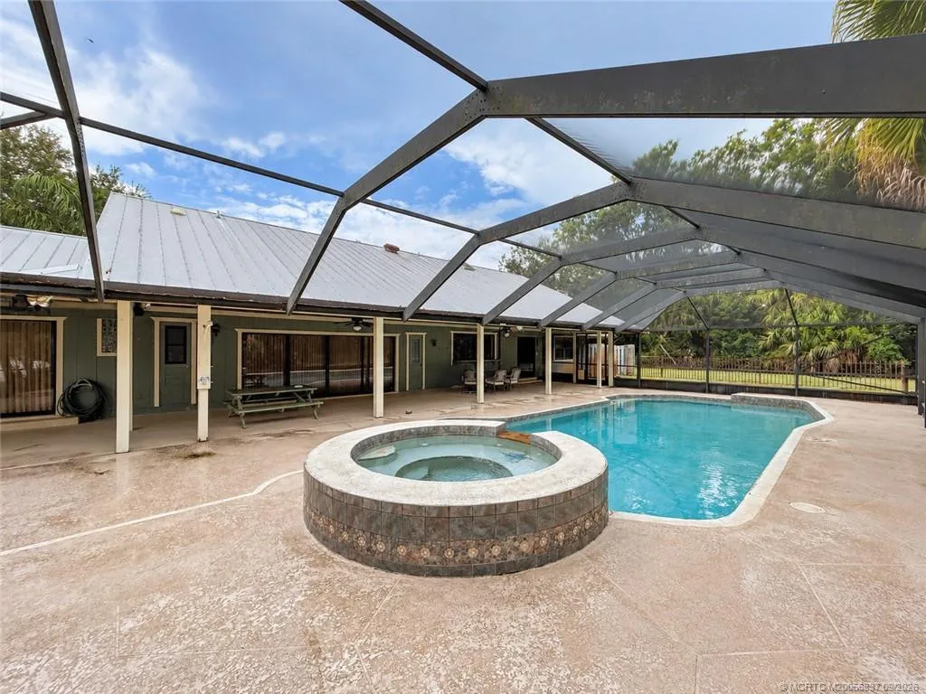 Property photo 61