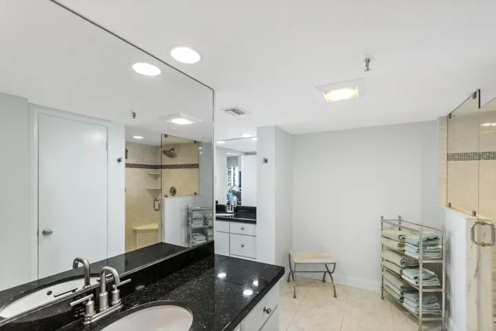 Double Vanities, 2 Walk-in Closets