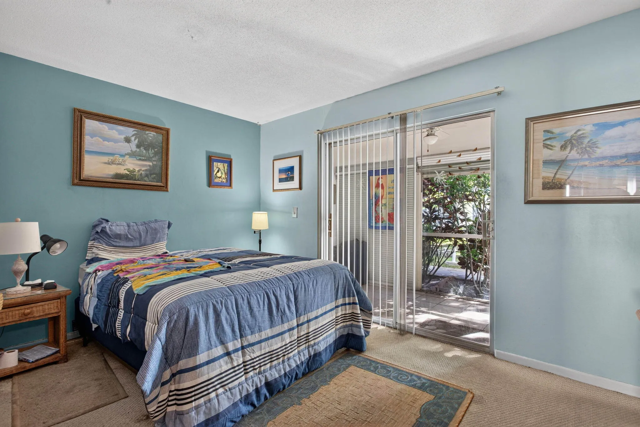 With Overlooking covered patio
