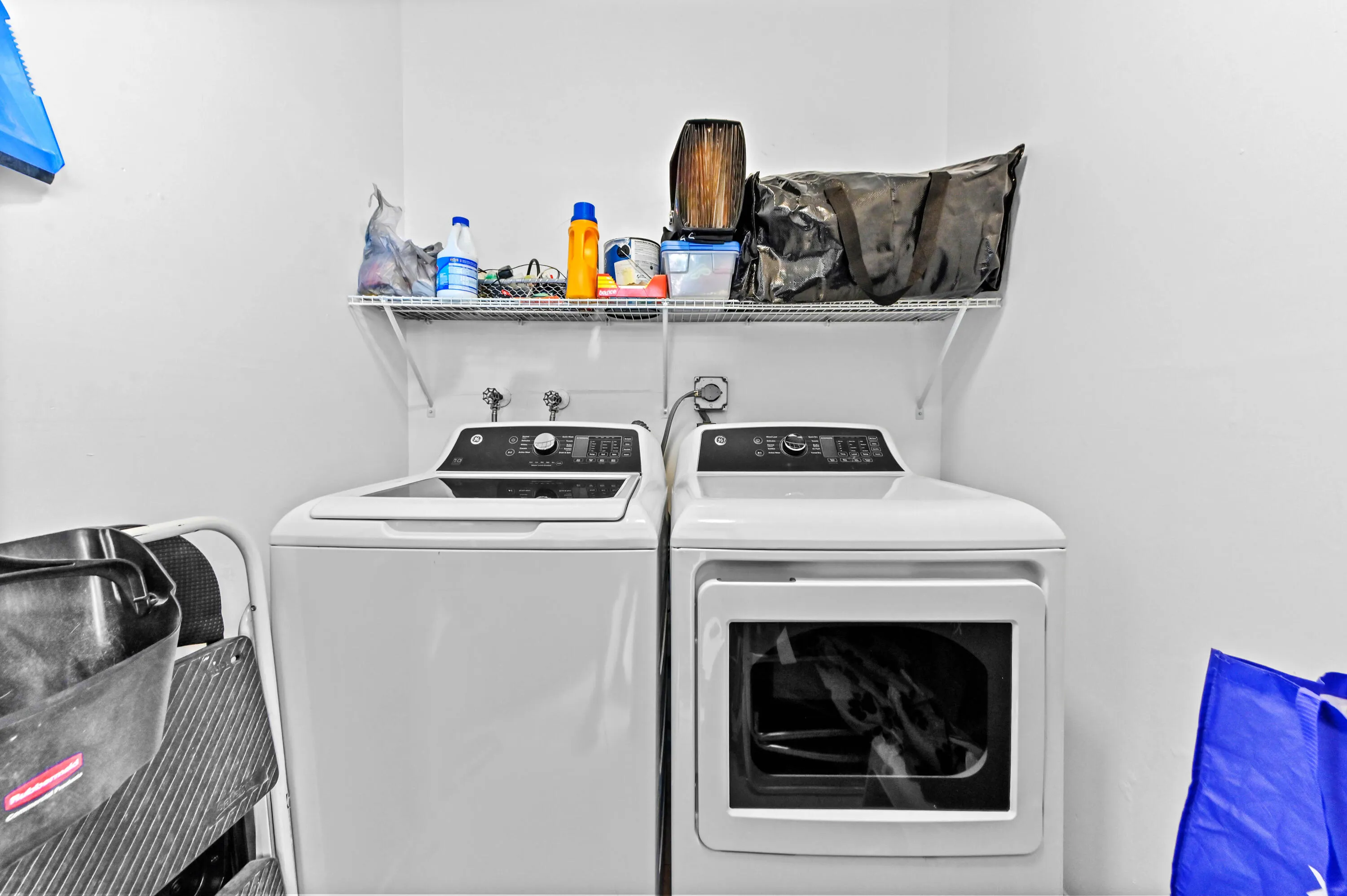22 Laundry room 01