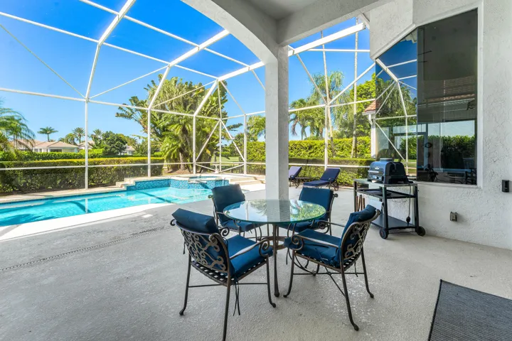 Patio/Pool
