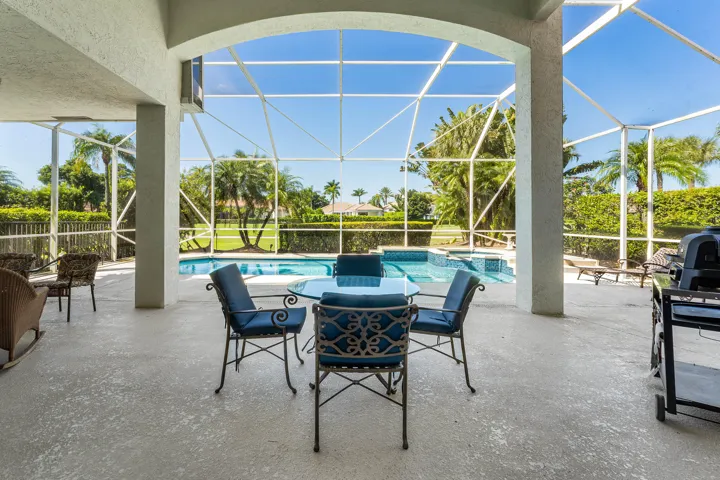 Patio/Pool