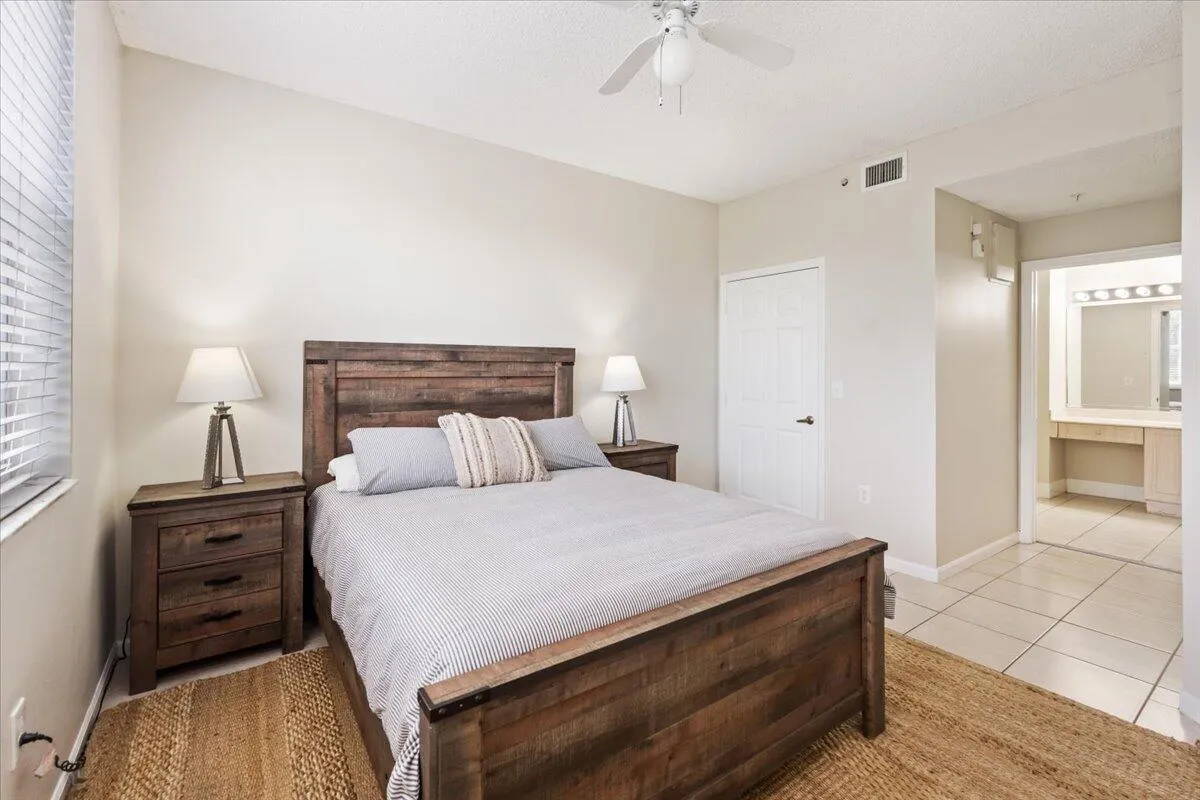 15-Master Bedroom