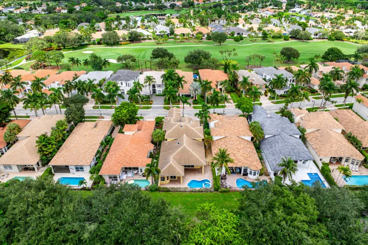 041-8126ValhallaDrive-DelrayBeach-FL-334