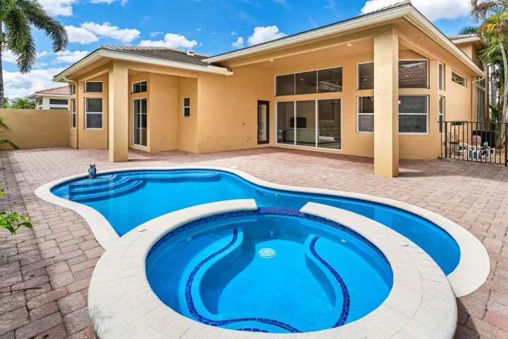 036-8126ValhallaDrive-DelrayBeach-FL-334