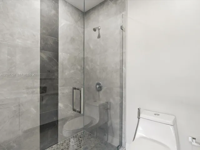 Photo 30