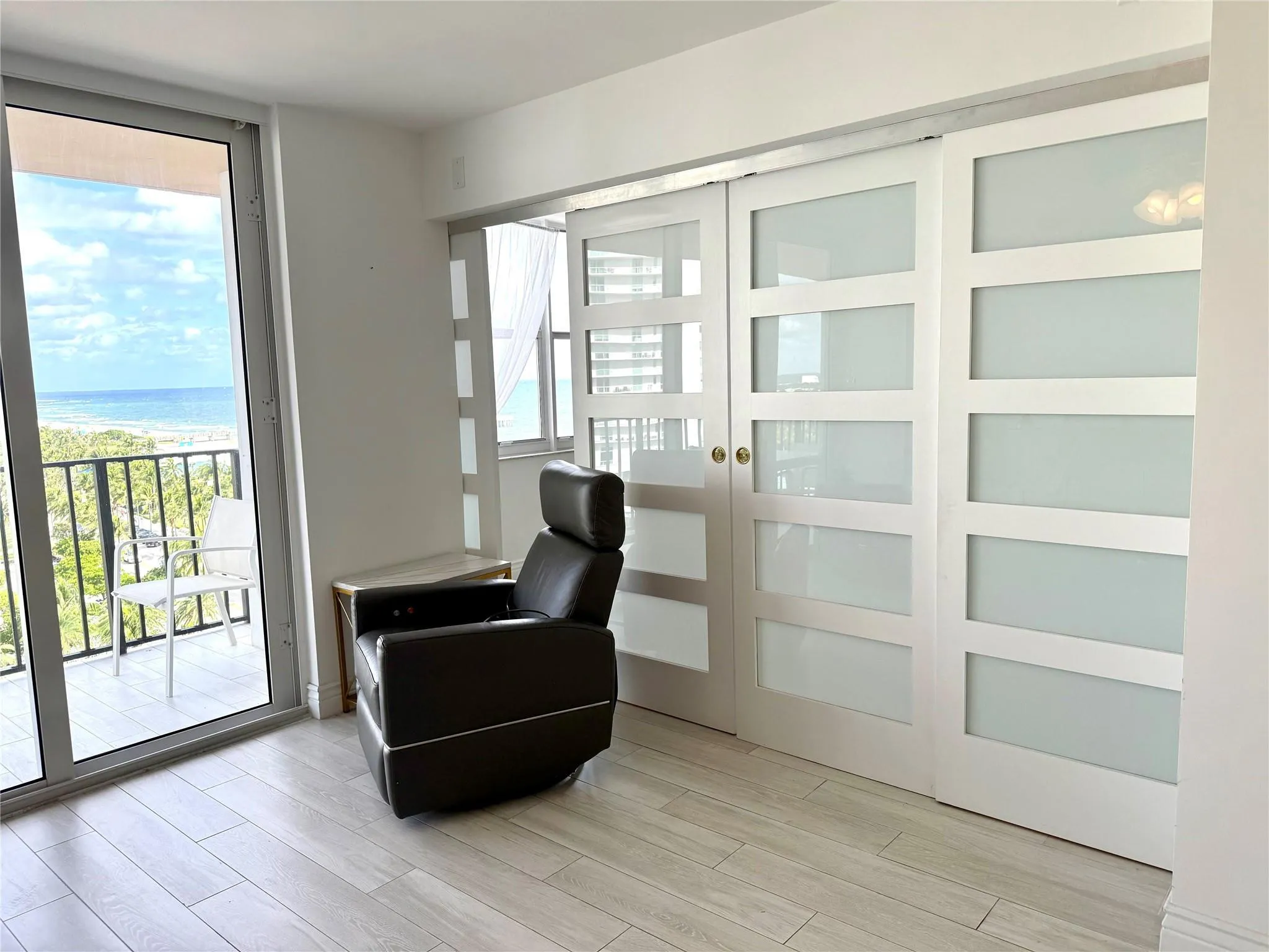 Doors close off second bedroom
