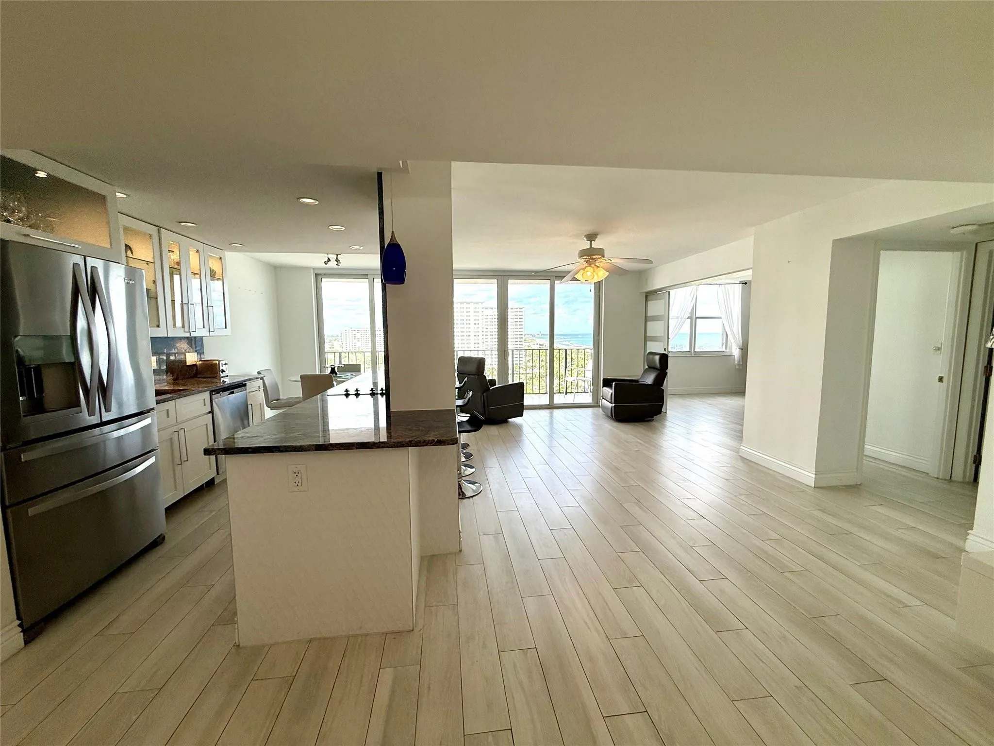Spacious great room with ocean view
