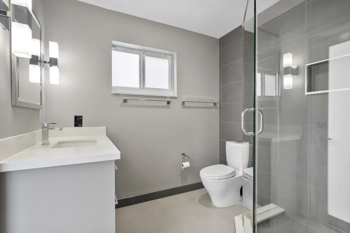 6321 NE 22nd Ave_038