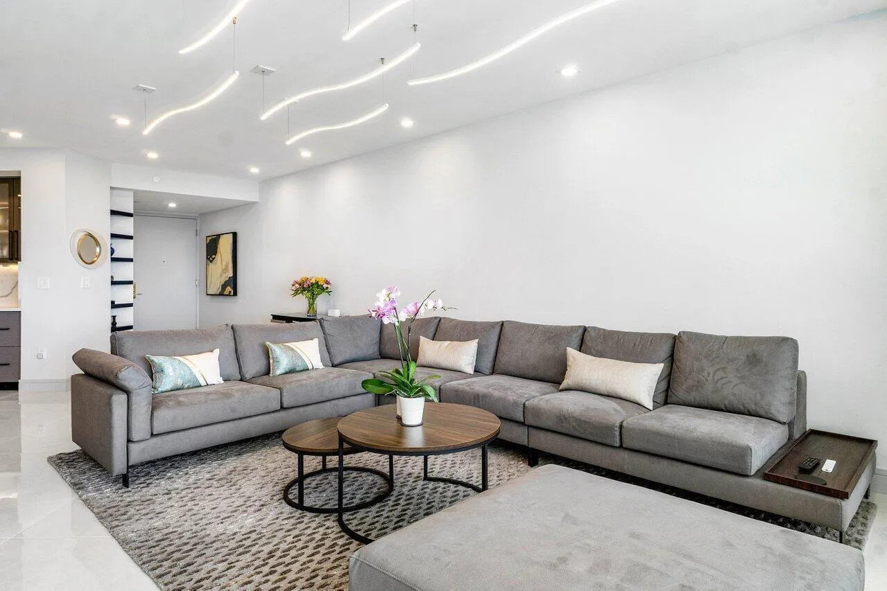 GREAT ROOM!