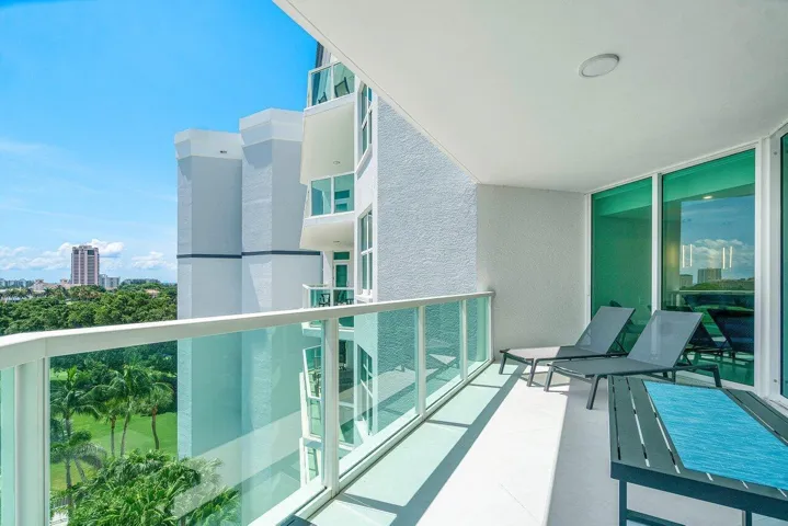 Fabulous Golf Views from Balcony!