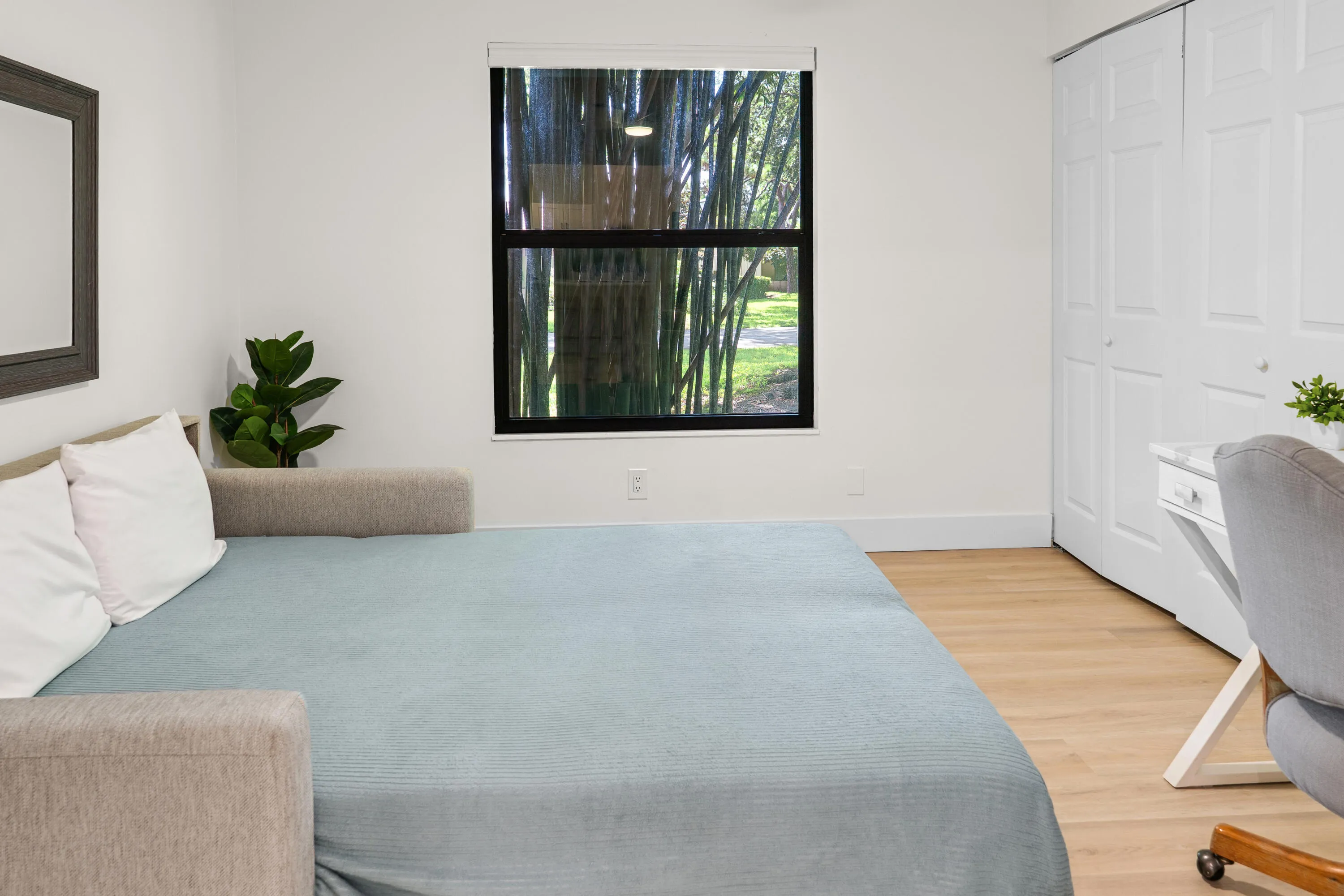 Office/3rd Bedroom